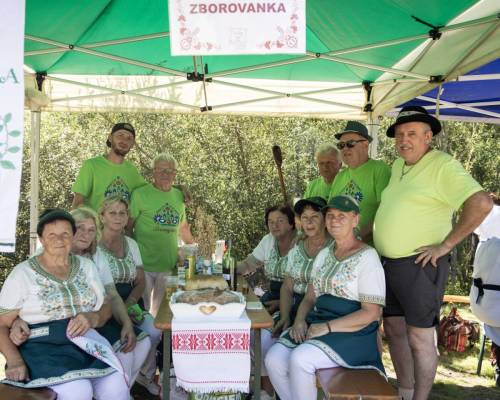 Cyklopreteky Kysuce-Orava cez kopec a súťaž vo varení kotlíkového gulášu In memoriam Anna Valková