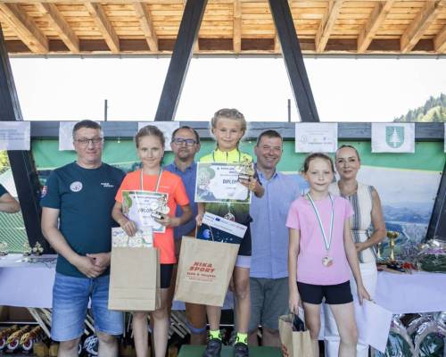 Cyklopreteky Kysuce-Orava cez kopec a súťaž vo varení kotlíkového gulášu In memoriam Anna Valková