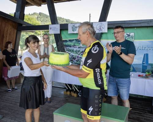 Cyklopreteky Kysuce-Orava cez kopec a súťaž vo varení kotlíkového gulášu In memoriam Anna Valková